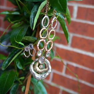 Boutique Necklace and Earring Set by:Viola